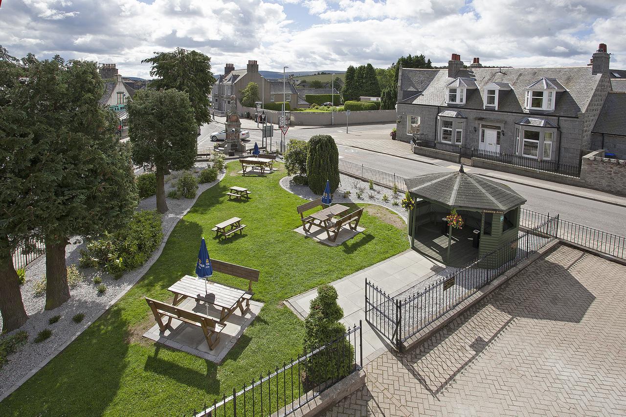 Haughton Arms Hotel Alford  Екстериор снимка